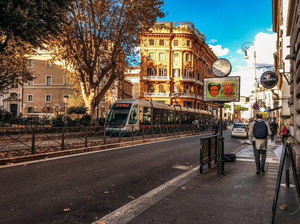 Via Arenula, Roma.