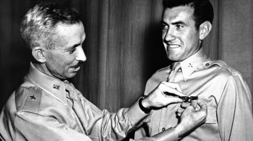 Louis Zamperini, Isaiah Davics