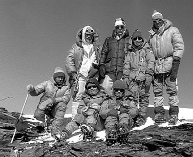 Mountaineers_in_Communism_Peak_in_1985