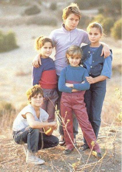 joaquin_phoenix_and_his_siblings_1567876040